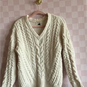 Universal Threads Knit Sweater